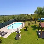 Сasa de vacaciones Floridia With Pool Near *