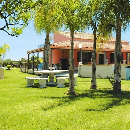 Сasa de vacaciones Floridia With Pool Near *
