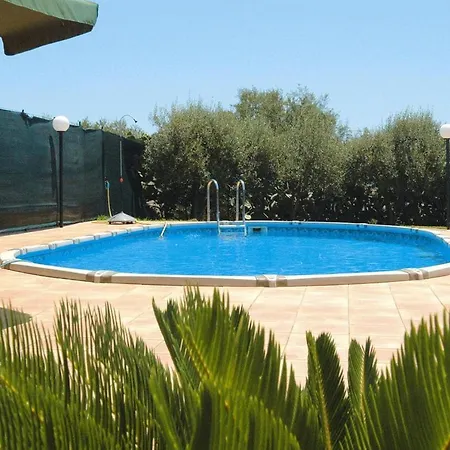 בית נופש Floridia With Pool Near *